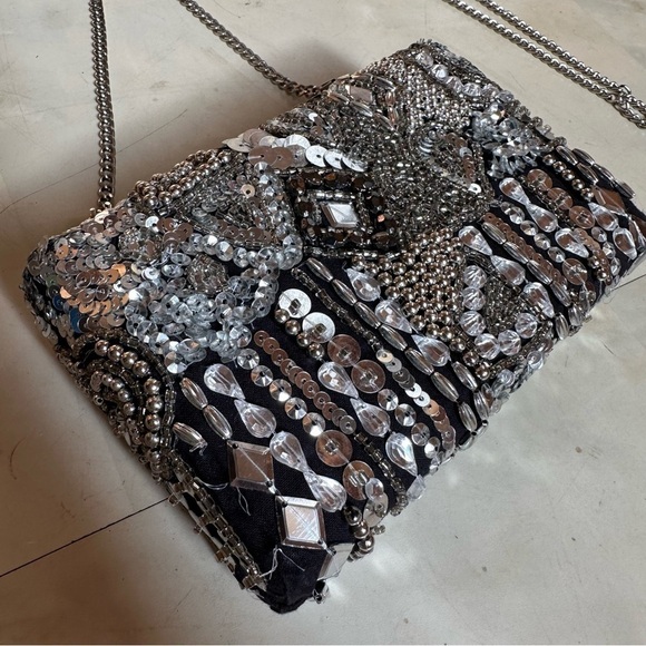 Vintage black silver embellished sequin beaded clutch w/ chain evening bag - Picture 9 of 9